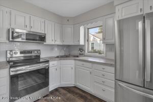511 E Frederick Ave, Lansing, MI 48906 photo 11