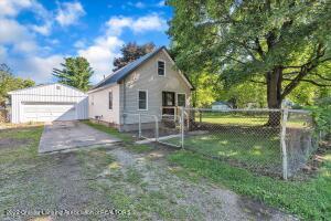 511 E Frederick Ave, Lansing, MI 48906 photo 2
