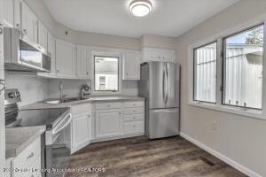 511 E Frederick Ave, Lansing, MI 48906 photo 10