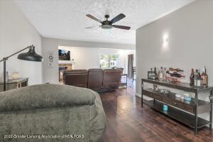 1966 Maple St, Holt, MI 48842 photo 7