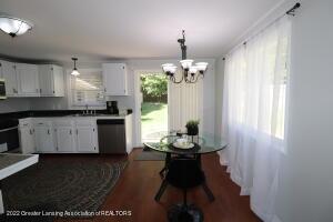 504 Cherry St, Dewitt, MI 48820 photo 7