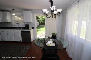 504 Cherry St, Dewitt, MI 48820 photo 22