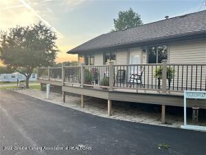 5210 Islanders Way, Gladwin, MI 48624 photo 9