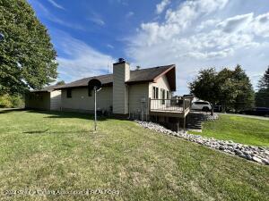 5210 Islanders Way, Gladwin, MI 48624 photo 5