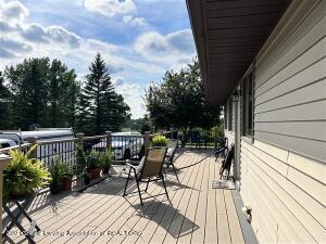 5210 Islanders Way, Gladwin, MI 48624 photo 3