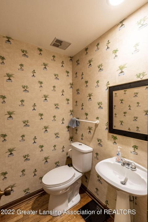 4475 Comanche Dr, Okemos, MI 48864 photo 17