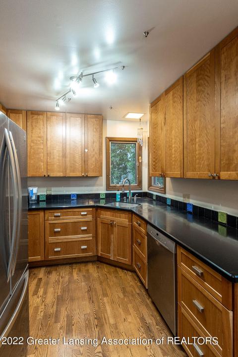 4475 Comanche Dr, Okemos, MI 48864 photo 12