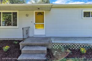 1407 Franklin St, Haslett, MI 48840 photo 2