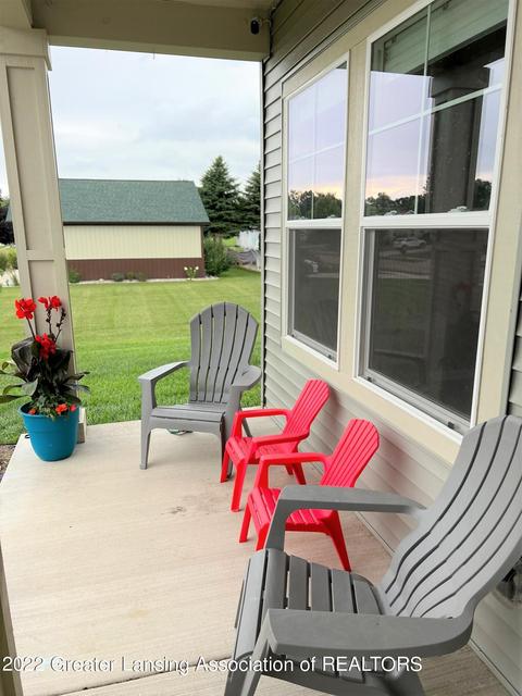 315 E Saphire St, Morrice, MI 48857 photo 2