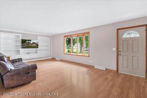 13614 Tucker Dr, Dewitt, MI 48820 photo 6