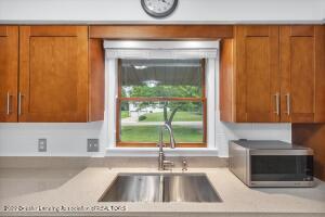 13614 Tucker Dr, Dewitt, MI 48820 photo 9