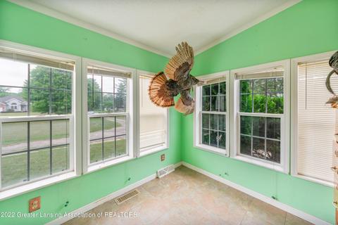 2692 Pine Tree Rd, Holt, MI 48842 photo 11