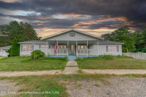 2692 Pine Tree Rd, Holt, MI 48842 photo 1