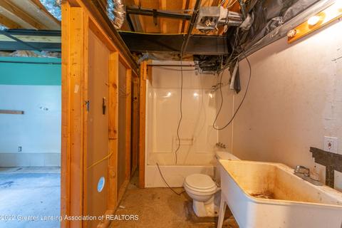 2692 Pine Tree Rd, Holt, MI 48842 photo 33
