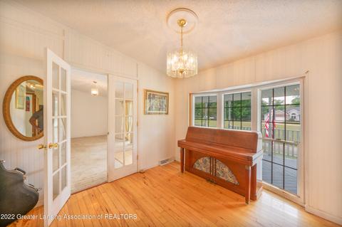 2692 Pine Tree Rd, Holt, MI 48842 photo 6