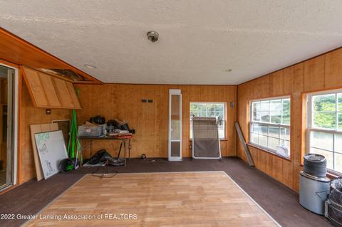 2692 Pine Tree Rd, Holt, MI 48842 photo 28