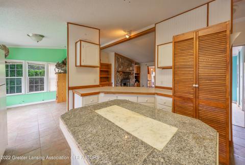 2692 Pine Tree Rd, Holt, MI 48842 photo 10