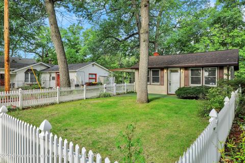 6265 Ridge St, Haslett, MI 48840 photo 2