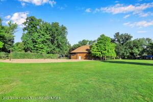 5925 Potter St, Haslett, MI 48840 photo 33