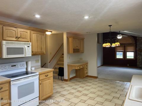 9136 Coleman Rd, Haslett, MI 48840 photo 10