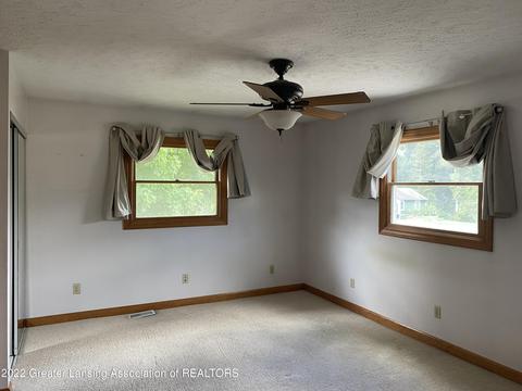 9136 Coleman Rd, Haslett, MI 48840 photo 11