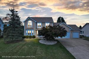 5097 Killarney Dr, Holt, MI 48842