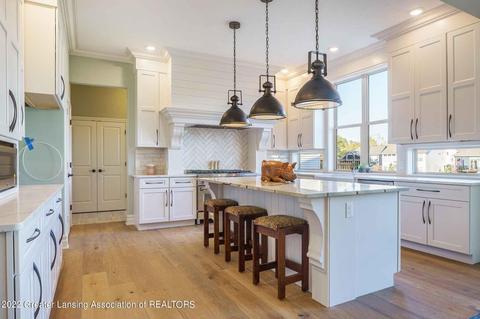 16937 Willowbrook Dr, Haslett, MI 48840 photo 9