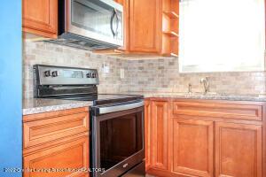 4827 Sutherland Dr, Holt, MI 48842 photo 7
