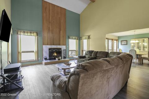 916 Wolverine Rd, Mason, MI 48854 photo 8