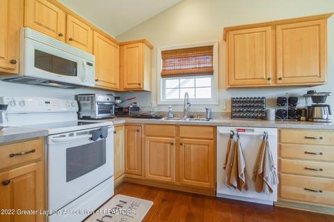 1225 Lobelia Ln, Dewitt, MI 48820 photo 8