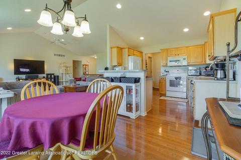 1225 Lobelia Ln, Dewitt, MI 48820 photo 10