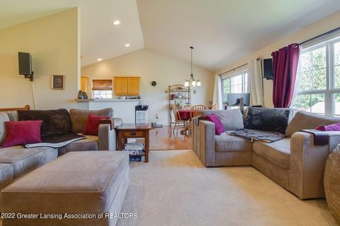 1225 Lobelia Ln, Dewitt, MI 48820 photo 5