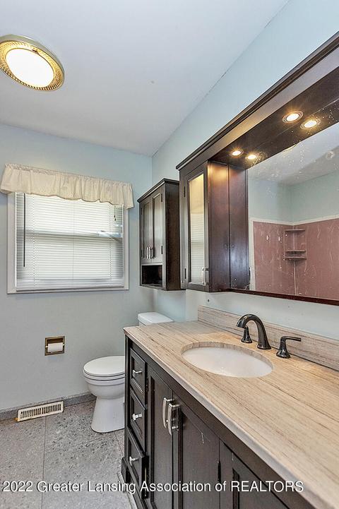 4520 W Michigan Ave, Lansing, MI 48917 photo 13