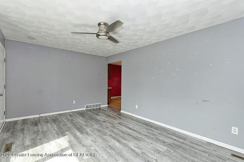 4520 W Michigan Ave, Lansing, MI 48917 photo 4