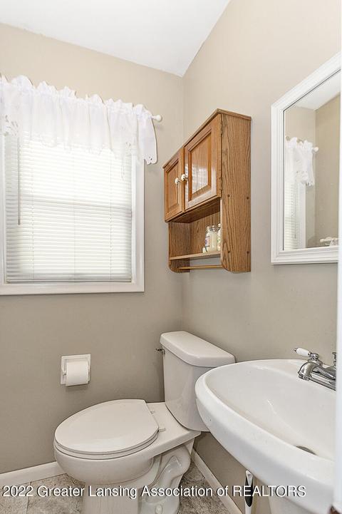 4520 W Michigan Ave, Lansing, MI 48917 photo 10