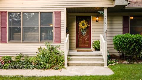 2510 Skye Rd, Lansing, MI 48911 photo 3