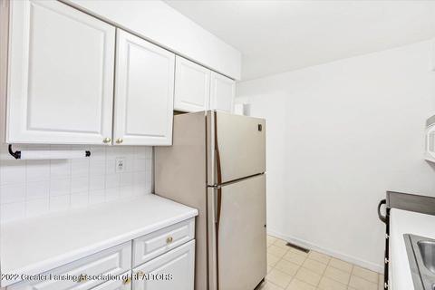 6219 Beechfield Dr, Lansing, MI 48911 photo 9