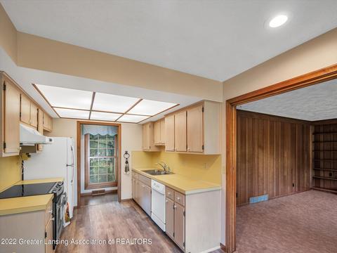2086 Belding Ct, Okemos, MI 48864 photo 10