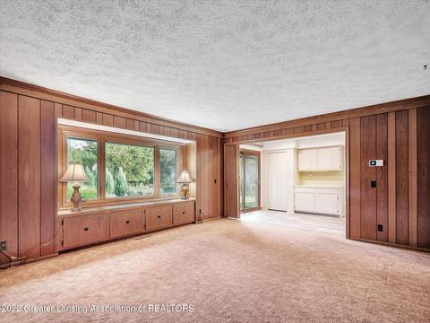 2086 Belding Ct, Okemos, MI 48864 photo 9