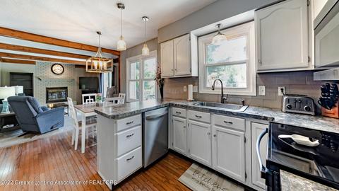 5973 Eagles Way, Haslett, MI 48840 photo 7