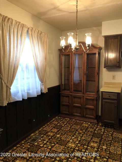 516 Crestview Ave, Lansing, MI 48910 photo 8