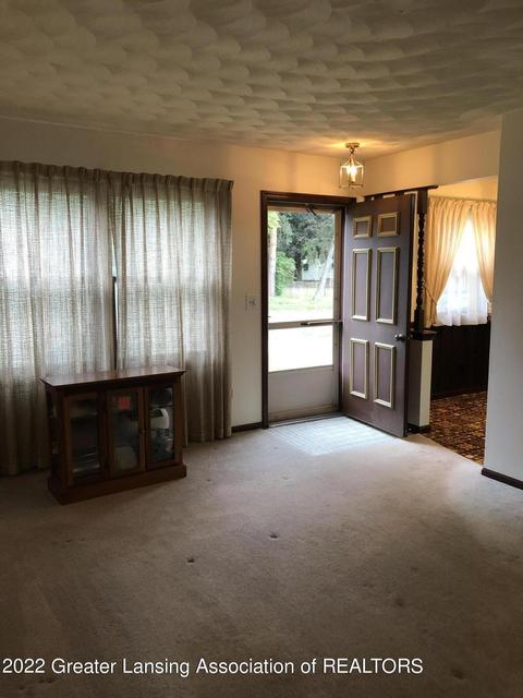 516 Crestview Ave, Lansing, MI 48910 photo 3