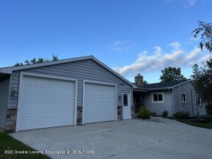 1700 W Dill Rd, Dewitt, MI 48820 photo 1