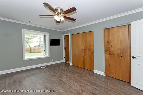 1083 Woodside Dr, Haslett, MI 48840 photo 14