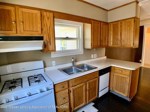 321 E Rouse St, Lansing, MI 48910 photo 5