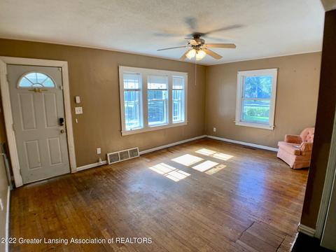 321 E Rouse St, Lansing, MI 48910 photo 3