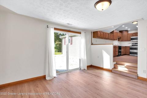 1894 E Colony Rd, Saint Johns, MI 48879 photo 7