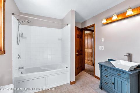 1894 E Colony Rd, Saint Johns, MI 48879 photo 23
