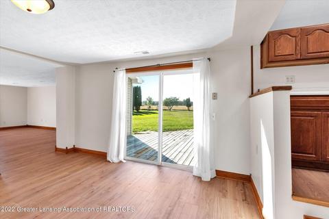 1894 E Colony Rd, Saint Johns, MI 48879 photo 8