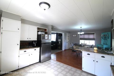 352 N Maple St, Fowler, MI 48835 photo 17
